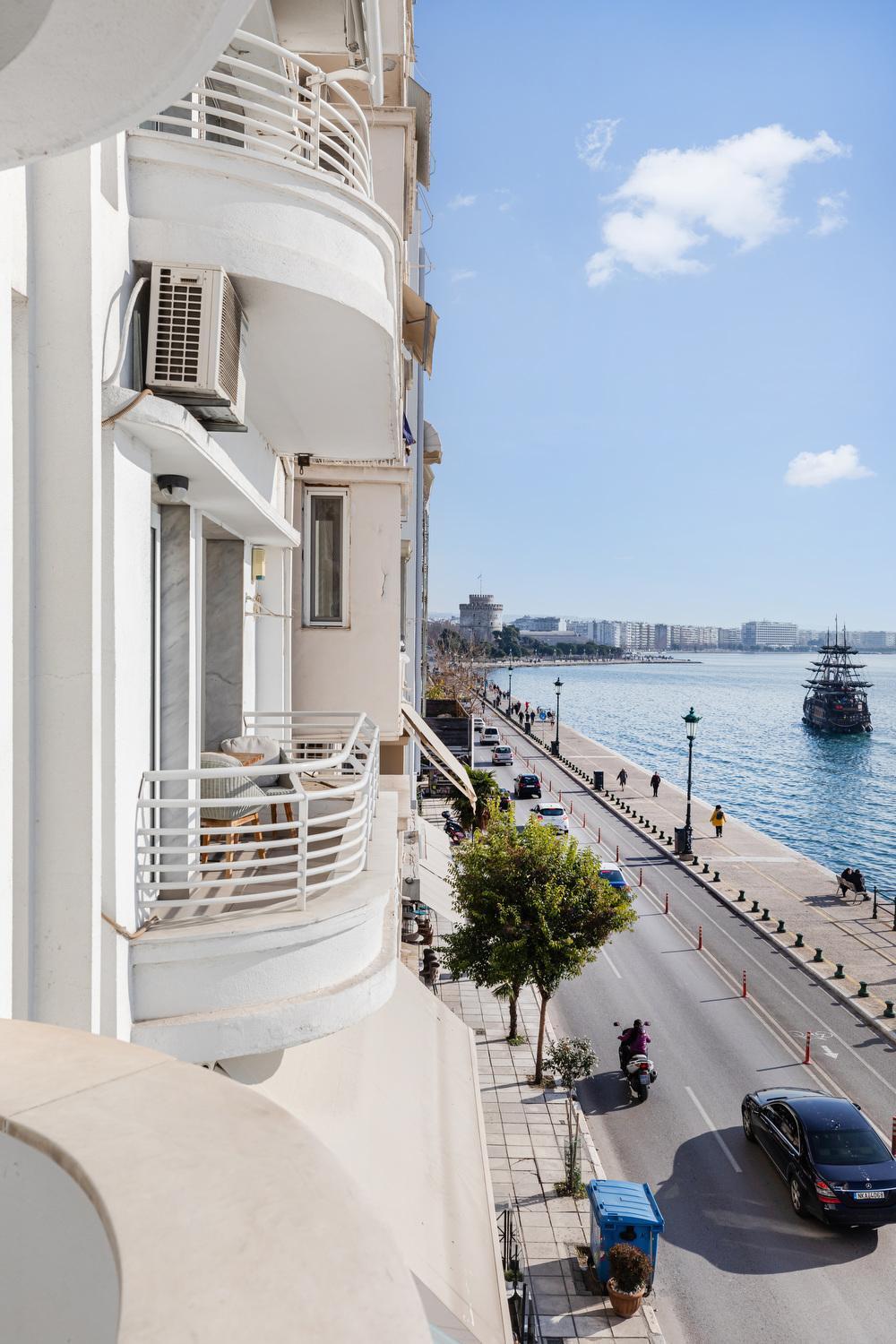 Infinity & Beyond By Halu! - Seafront Apartments Selanik Dış mekan fotoğraf